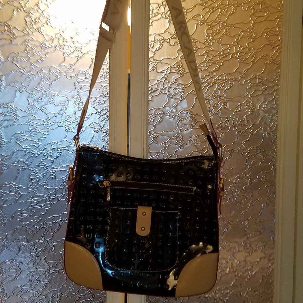 Arcadia 100% Genuine Italian Leather Shoulder Bag!
